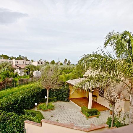 Villa Torre Roccella กัมโปเฟลิเช ดิ โรชเชลลา ภายนอก รูปภาพ